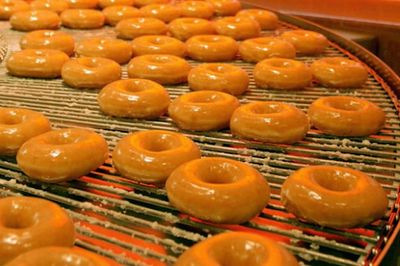 Couple Gets Married In Krispy Kreme Shop