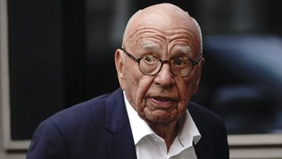 Rupert Murdoch Steps Down As Chairman