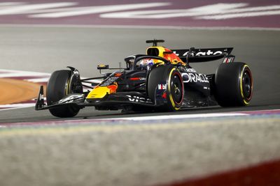 Verstappen Keeps Title Hopes Alive In Dramatic Qatar GP