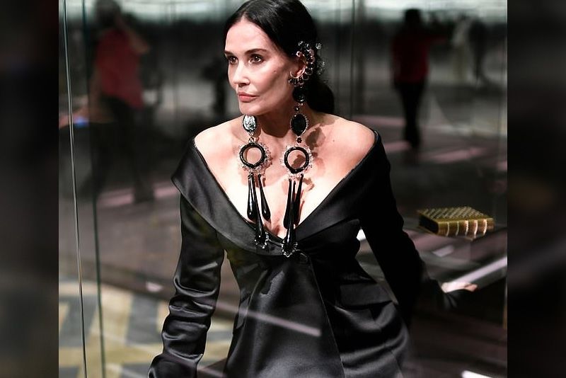 Demi Moore Sparks Cosmetic Surgery Rumours After Fendi Runway Appearance 1