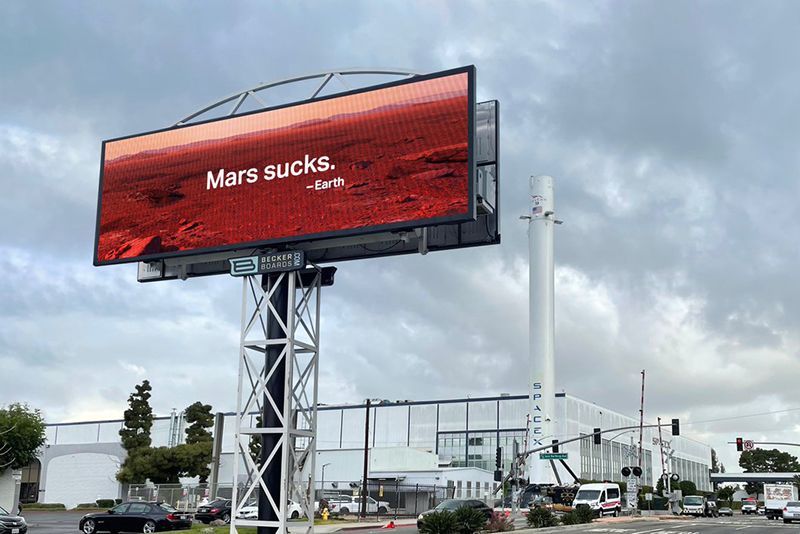 Mars Fanatic Elon Musk Trolled With Giant Billboard Ahead Of Earth Day 1