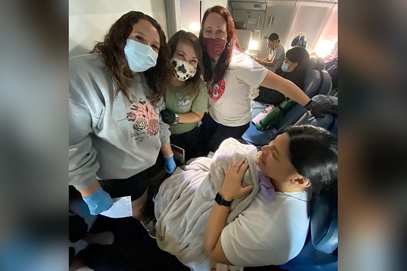 Woman Didn't Know She Was Pregnant, Gives Birth On Plane 1