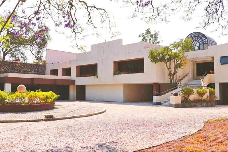 Drug Lord's Mansions Up For Grabs In Mega Mexican Raffle 1