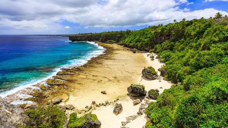 Tonga Goes Into Lockdown After First Covid Case 1
