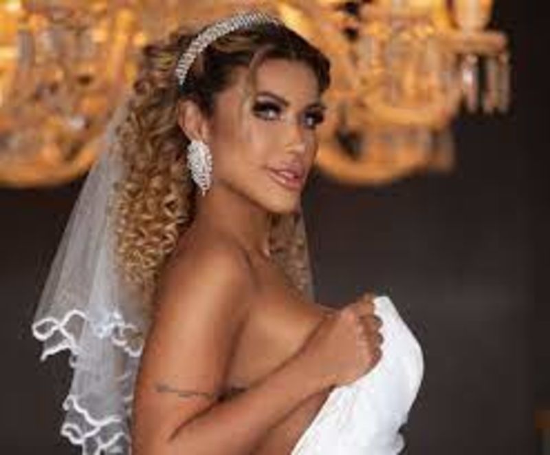 Playboy Model Who Married Herself, Now Wants To Divorce Herself 1