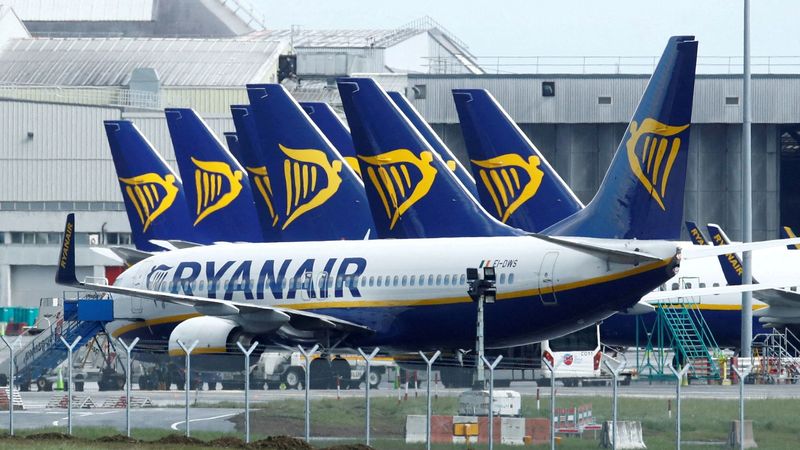 Passenger Sneaks Onto Flight Without a Ticket 1