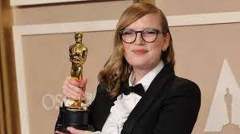Oscar Winner Asked To Return Award As April Fool’s Joke 1
