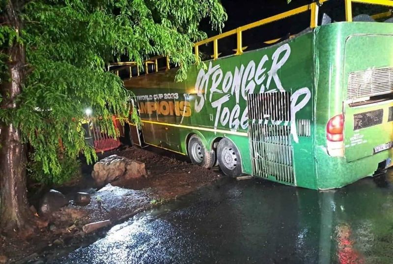 Springboks Tour Bus Crashes Into Eastern Cape Home 1