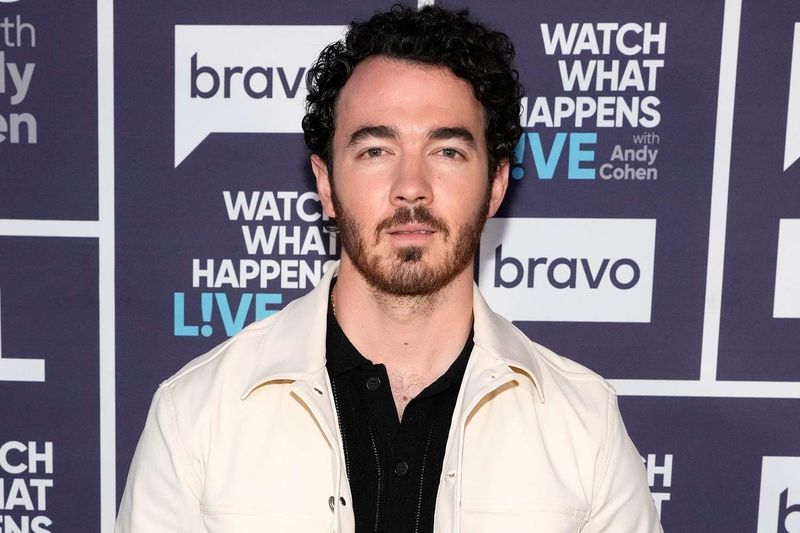Kevin Jonas Diagnosed With Cancer 1