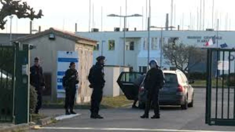 French Prison Hostage Situation 1