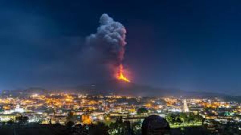 Tourists In Way Of Emergency Services At Italy’s Active Volcano 1